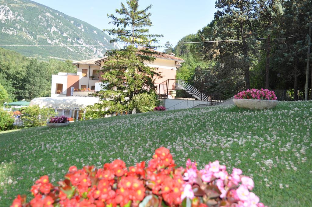 Hotel Terme Di San Vittore Genga  Exterior foto
