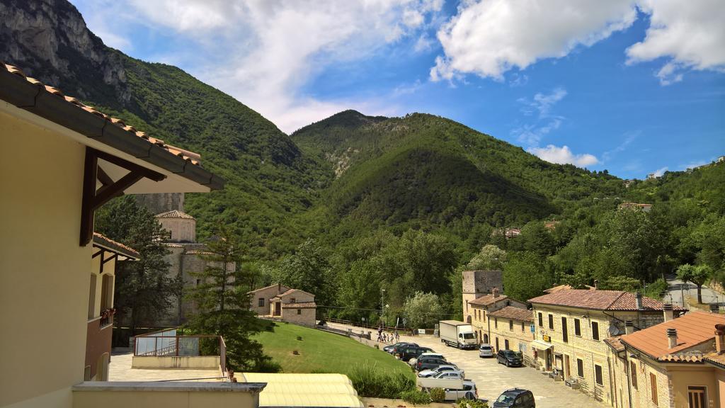 Hotel Terme Di San Vittore Genga  Exterior foto